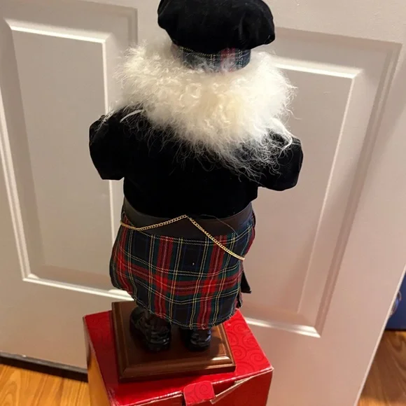 Home for the Holidays Scottish Santa Figurine - Red and Black - Picture 4 of 4